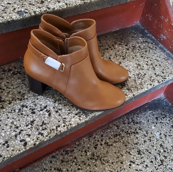 Slip on booties - Picture 6 of 8